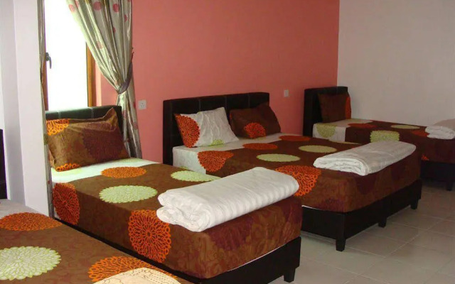 White House Homestay
