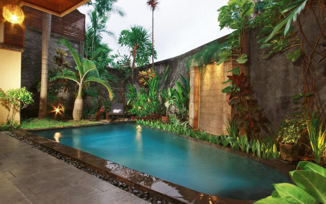 Bali Ayu Hotel And Villas