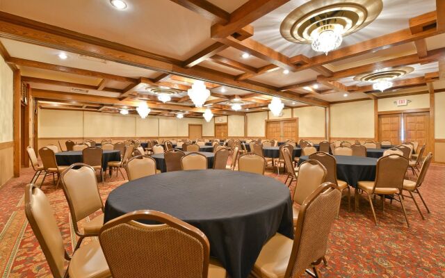 Best Western Prairie Inn & Conference Center