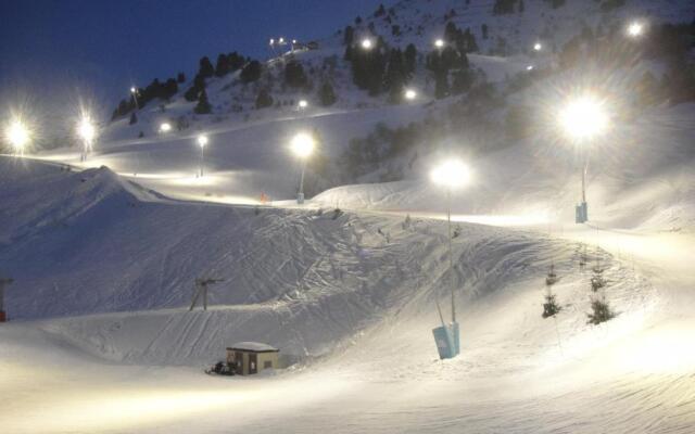 Appartement Les Allues-Méribel, 3 pièces, 7 personnes - FR-1-355-73
