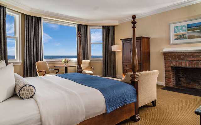 Water's Edge Resort & Spa