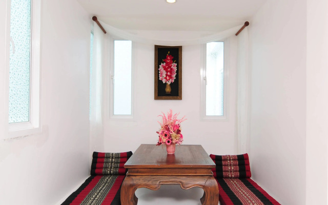 Grand Bleu Ocean View Pool Suite