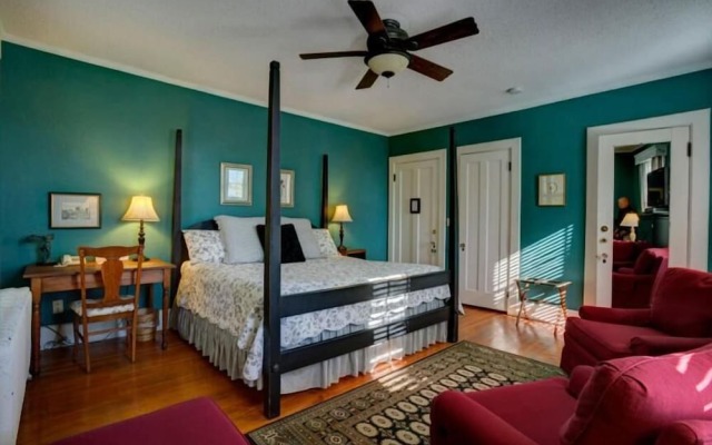 The Brown Street Inn