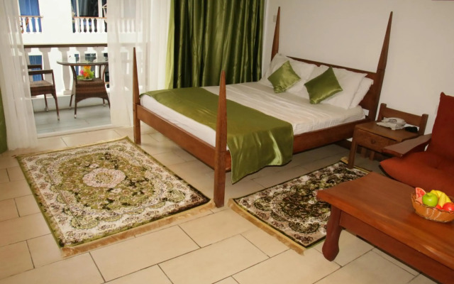 Modern Beachfront Studio Apartment B44