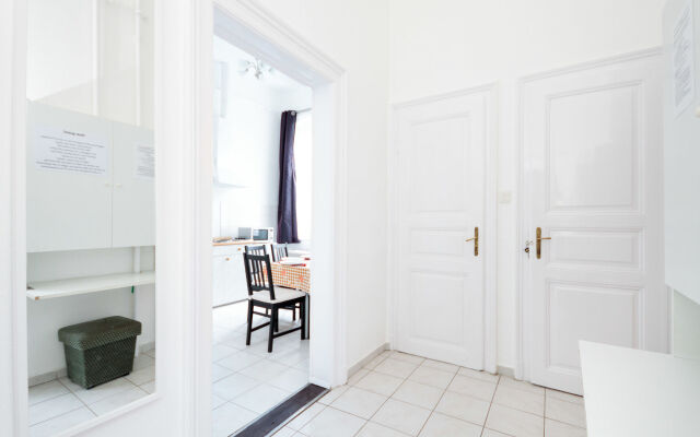 Opera Apartments
