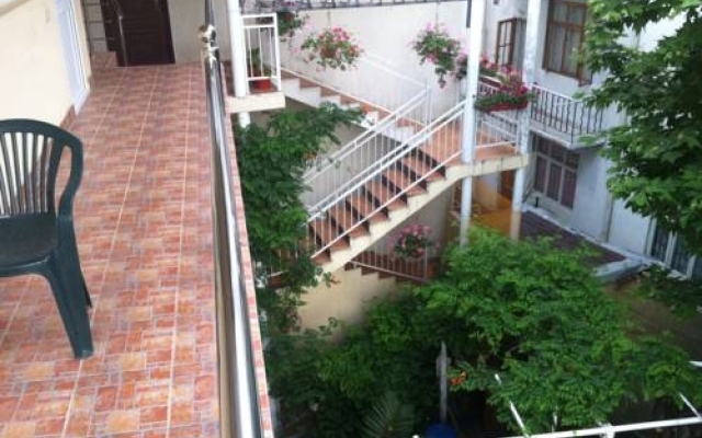 Guest House U Dyadi Pashi