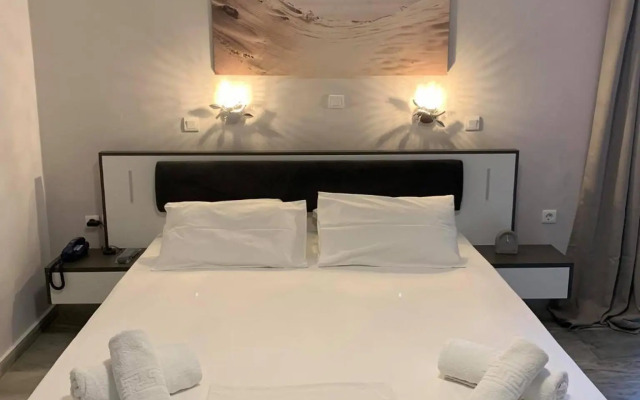 Akrogiali Hotel