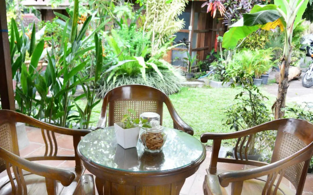 The Riverside Javanese Cottages