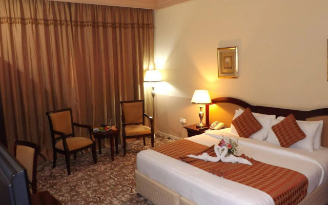 City Hotel