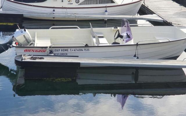 Holiday Home Kvernesfjorden