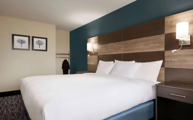 AmericInn by Wyndham Dodgeville