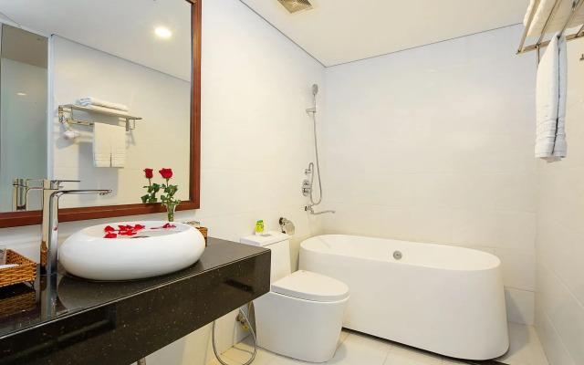 Crystal Hotel Da Nang