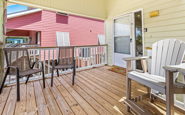 Salty Dog by Southern Vacation Rentals