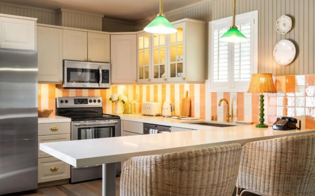 Le Petit Pali Brentwood West Los Angeles