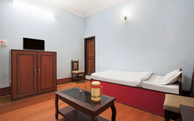 OYO 436 Hotel Everest Inn