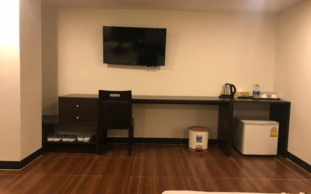 Golden Apple Hotel Two
