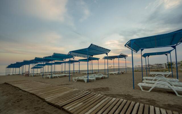 Mediterranean Breeze
