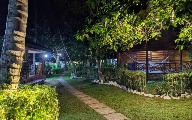 New Surf Paradise Bungalow