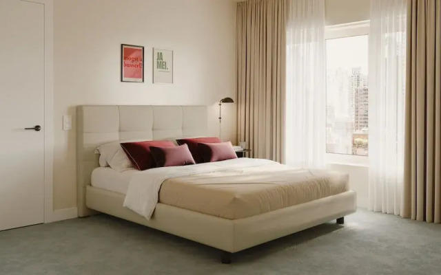 Bob W Munich City West