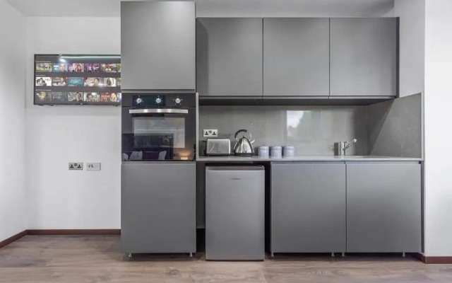 Luxury Flat Near Leicester Square Central London