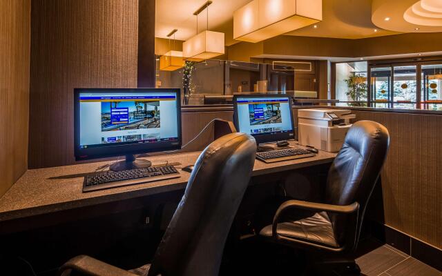 Best Western Plus Guildwood Inn