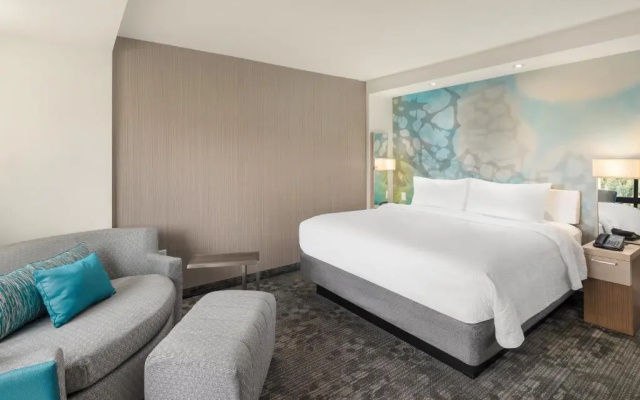 Courtyard by Marriott Albion