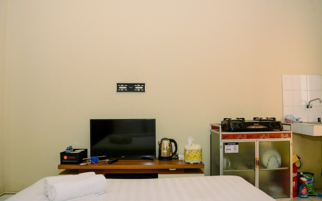 Compact Studio Room Kebagusan City Apartment