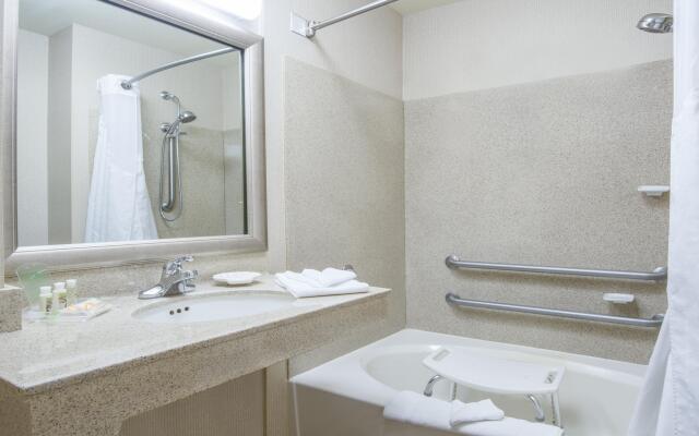 Holiday Inn & Suites Goodyear - West Phoenix Area by IHG