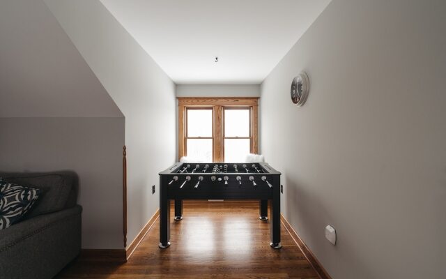 4BDR Broomhead Farmhouse Main House