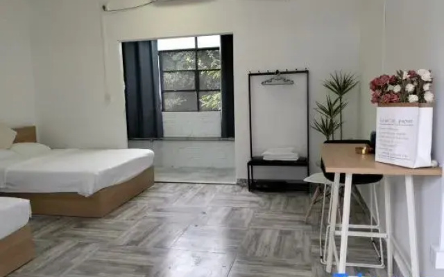 Hua'an Apartment
