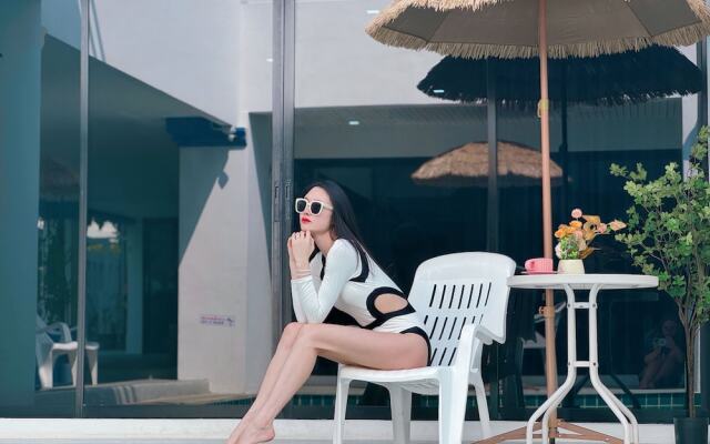 Mona Lisa pool villa