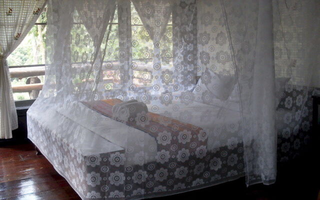 Tharnthong Lodges