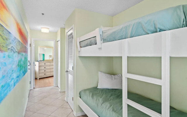 Grand Caribbean West 215