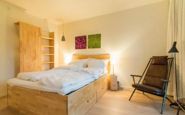 StayPlus Modern Apt Rooftop Terrace