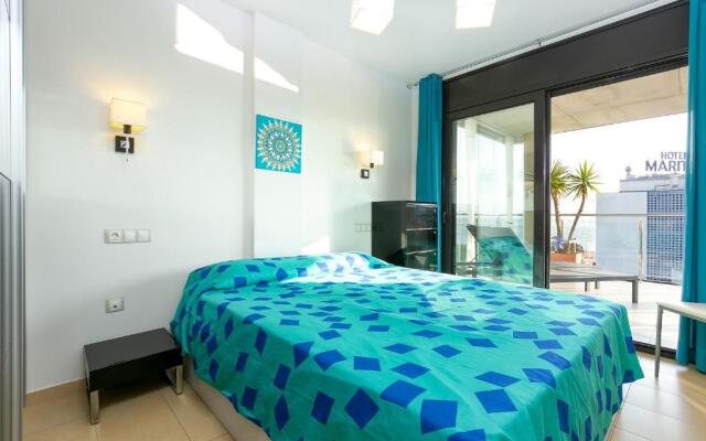 V011 - MARITIM - Roses