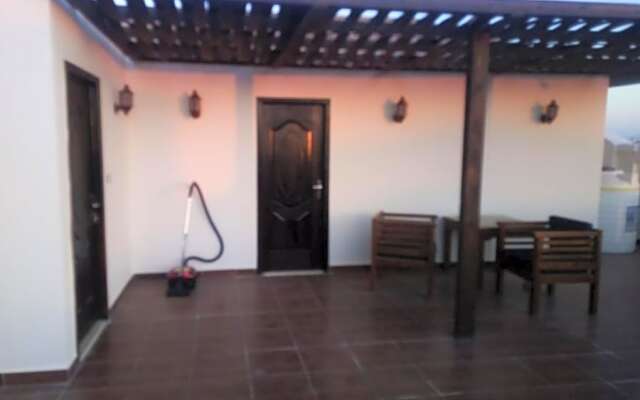 Elgouna way - Private studio with roof