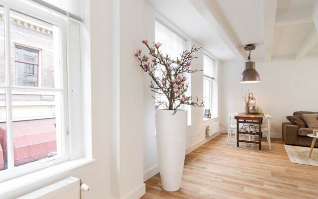 Canal Apartment Donkere Gaard