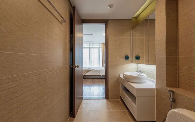Bluesky Gateway Residence Luxury