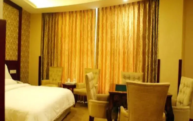 Dezheng Hotel (Chengdu Huayang Sihe Metro Station Store)