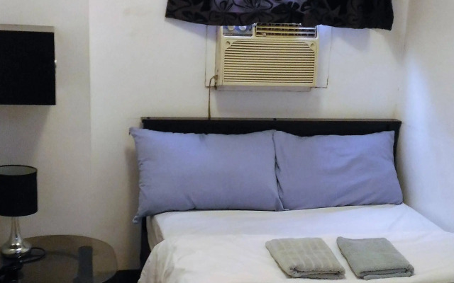 OYO 859 City Stay Inns Pasong Tamo (Vaccinated Staff)
