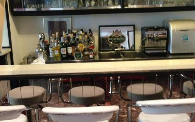 Montree Hotel