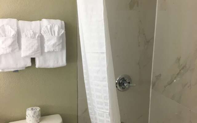 Best Western Carlsbad by the Sea