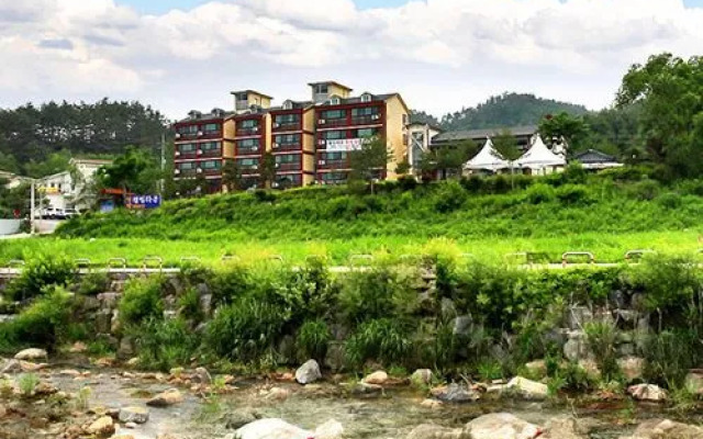 Pyeongchang White Windmill Pension