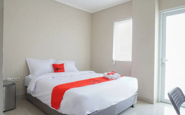 Residences by RedDoorz near MT Haryono