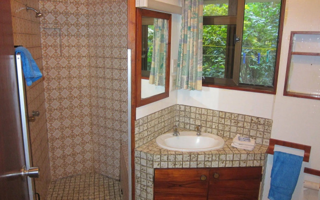 Raina Holiday Accommodation