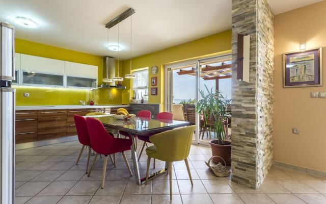 Apartment Paradise View