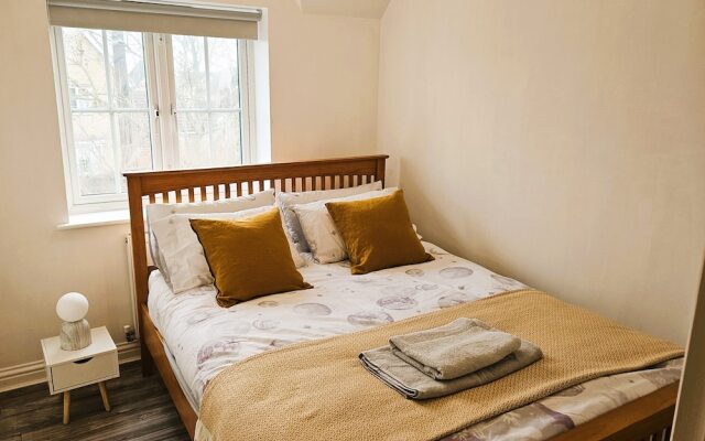 Impeccable 2-bed House in Basildon