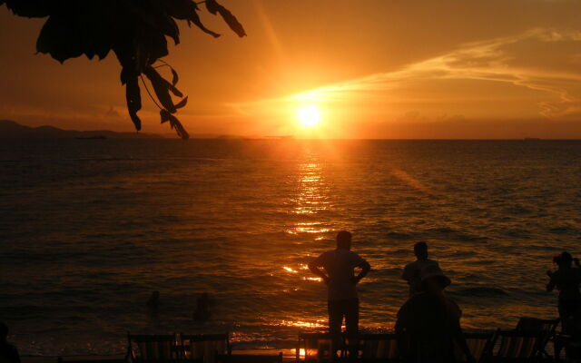 The Beach Front Resort Pattaya  - SHA Plus