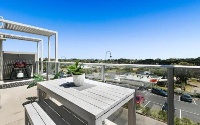 Salt 15 Luxury Apartment