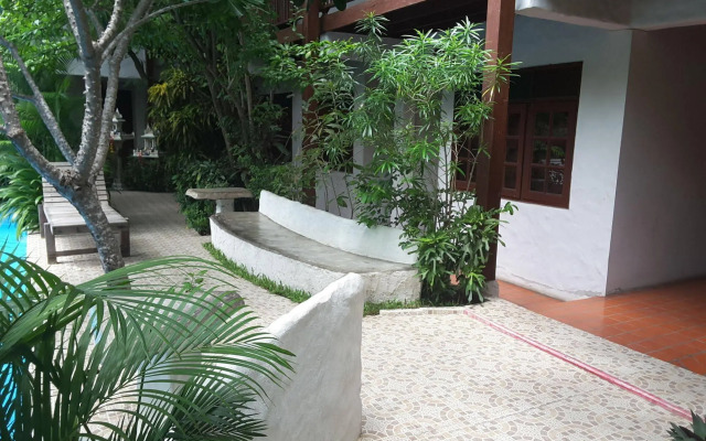 TR Residence